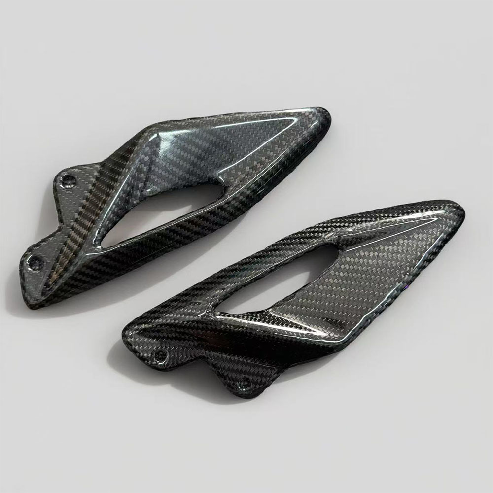 สำหรับ Triumph Street Triple 6 - Crepe Pan Carbon บทวิจารณ์และราคา